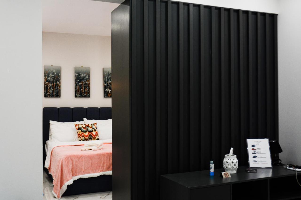 Dafni Luxury Suites Athens Exterior photo
